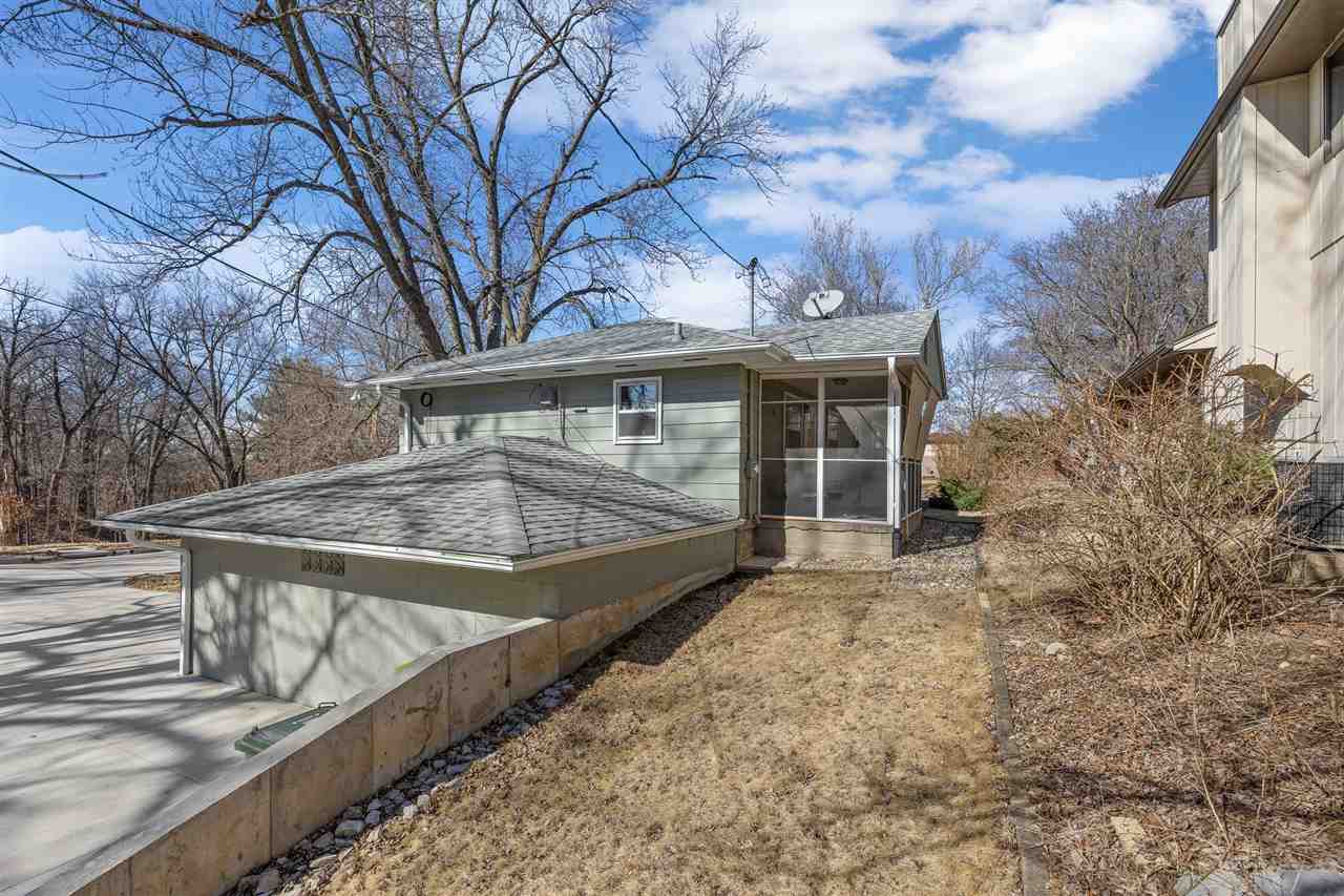 528 Beldon Avenue Iowa City IA 52246