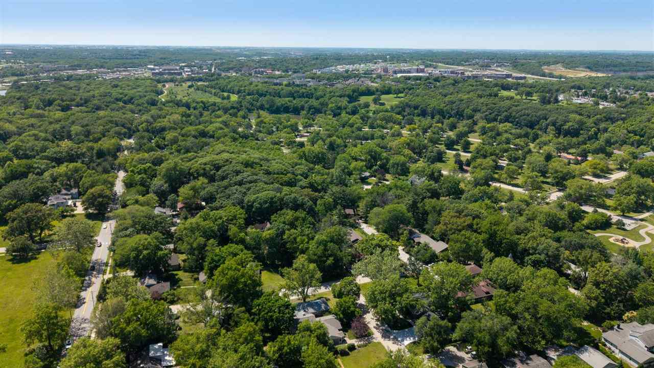 528 Beldon Avenue Iowa City IA 52246