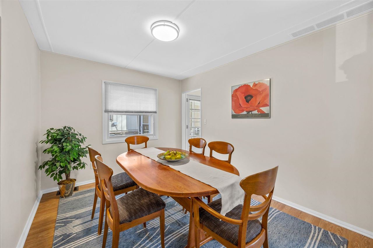 528 Beldon Avenue Iowa City IA 52246