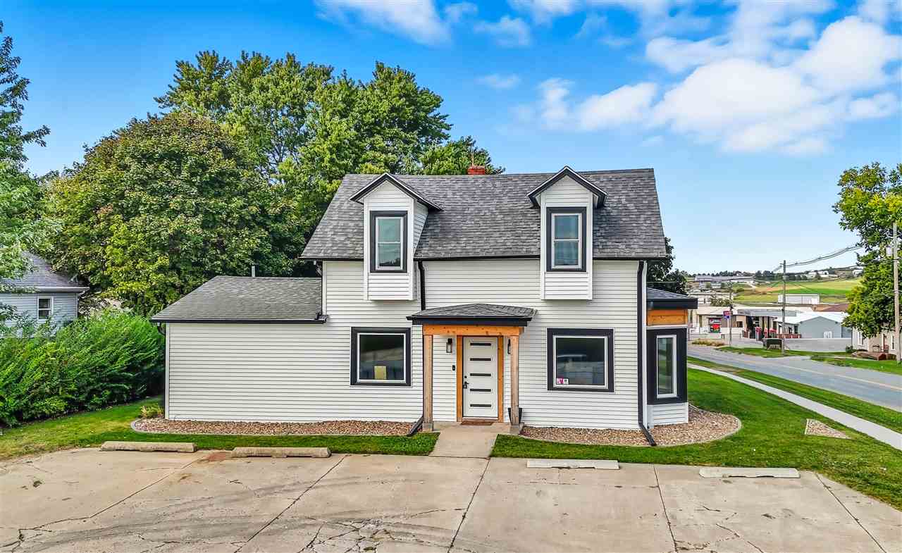 100 W Maple Street Williamsburg IA 52361