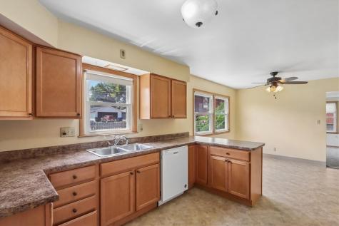 809 18th Avenue SW Cedar Rapids IA 52404