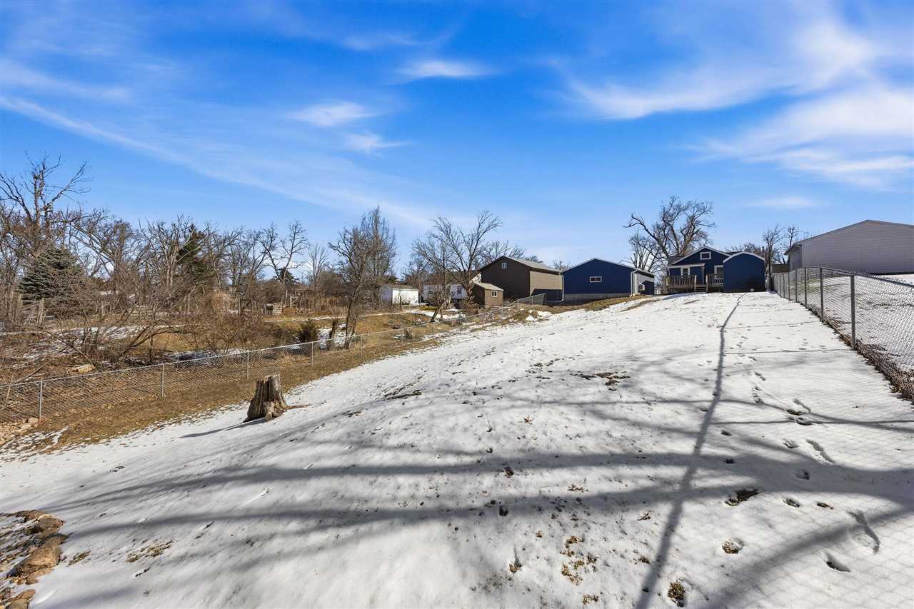 1217 Memorial Drive SE Cedar Rapids IA 52403