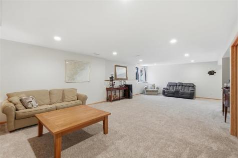 3321 Wintergreen Drive Iowa City IA 52240