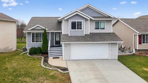 1545 Vesti Lane Iowa City IA 52240