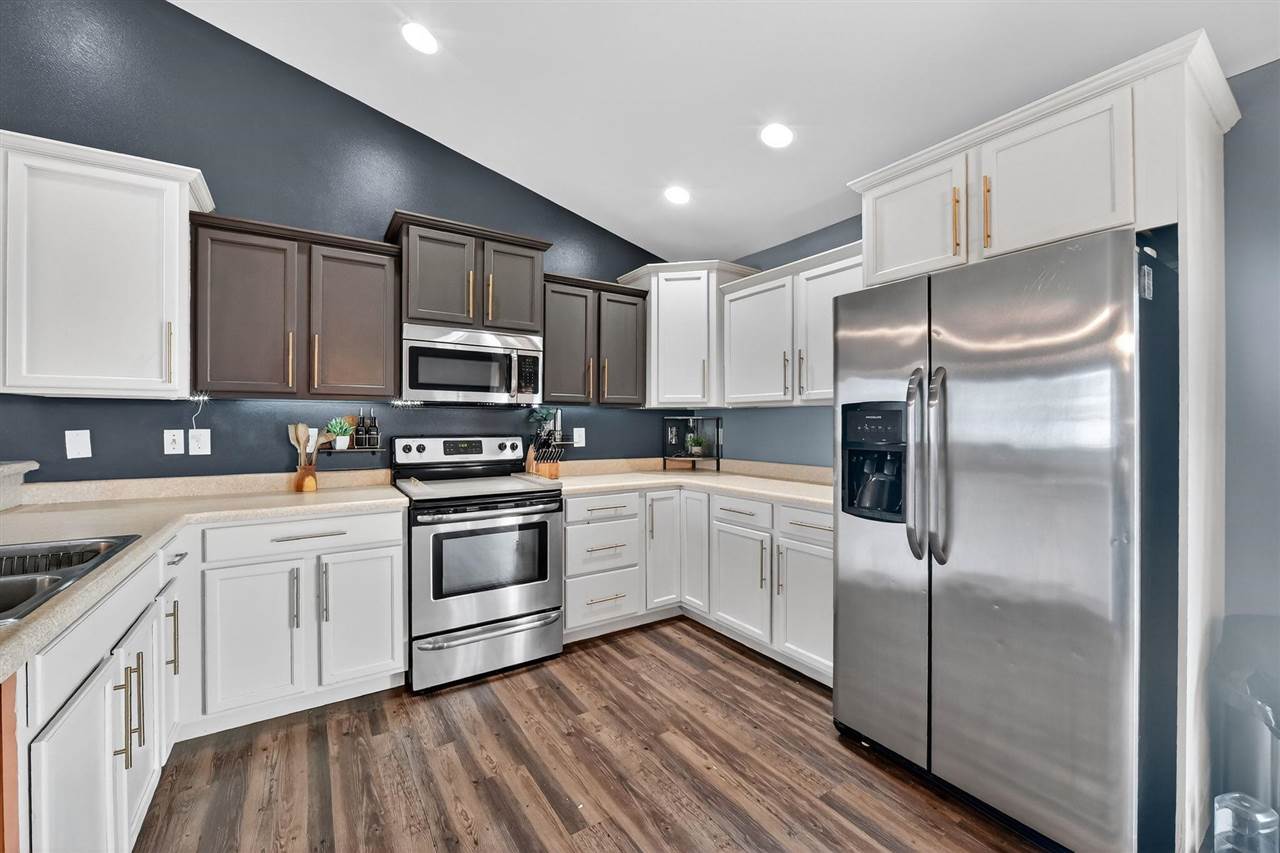 1545 Vesti Lane Iowa City IA 52240
