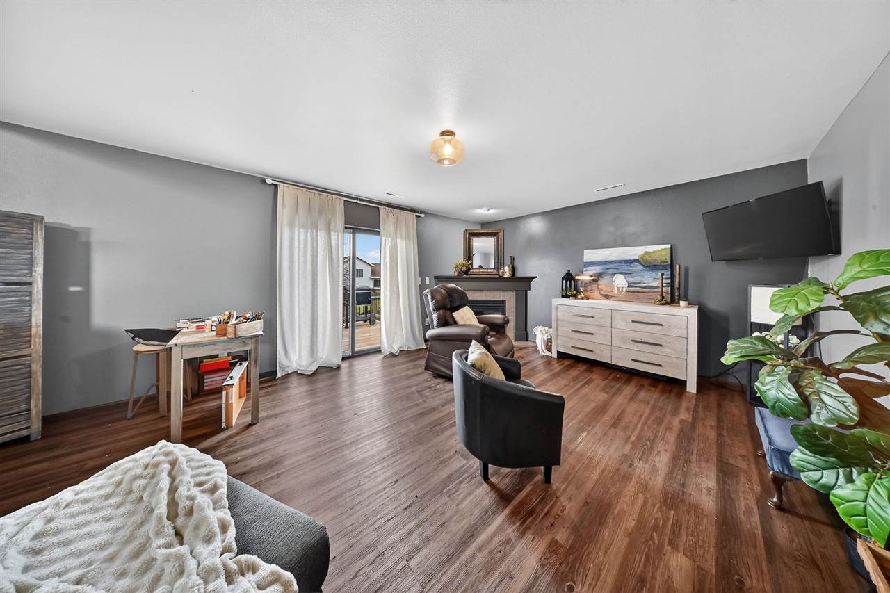 1545 Vesti Lane Iowa City IA 52240