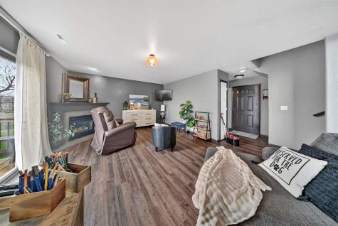 1545 Vesti Lane Iowa City IA 52240