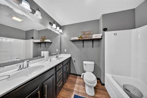 1545 Vesti Lane Iowa City IA 52240