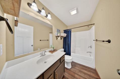 1545 Vesti Lane Iowa City IA 52240