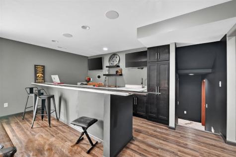 1545 Vesti Lane Iowa City IA 52240