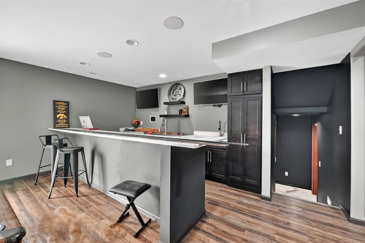 1545 Vesti Lane Iowa City IA 52240
