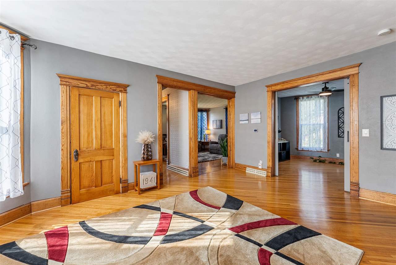 109 W 6th Street Wilton IA 52778