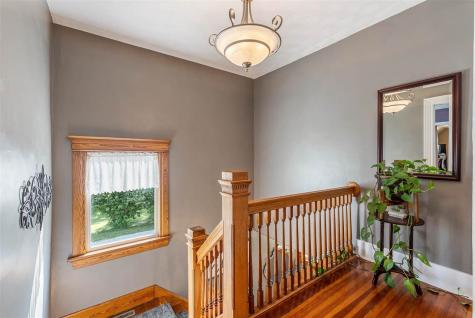 109 W 6th Street Wilton IA 52778