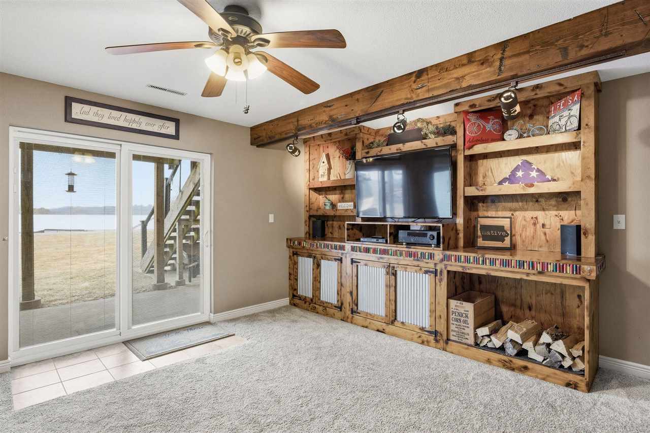 301 Lake View Drive NE Solon IA 52333