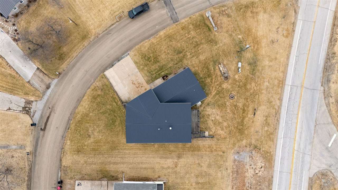 301 Lake View Drive NE Solon IA 52333