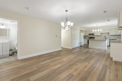 615 W Sovers Street Solon IA 52333