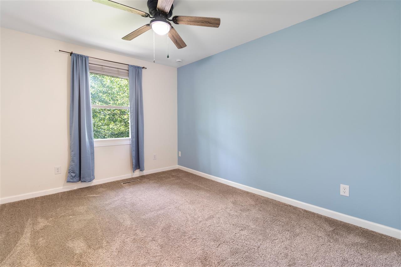 615 W Sovers Street Solon IA 52333