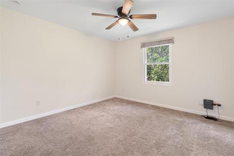615 W Sovers Street Solon IA 52333