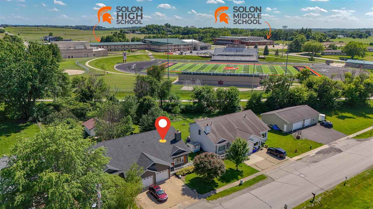 615 W Sovers Street Solon IA 52333