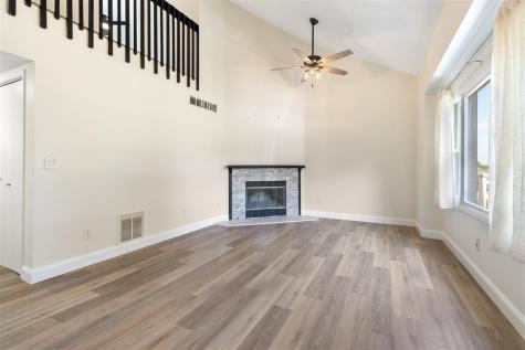 615 W Sovers Street Solon IA 52333
