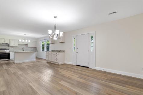 615 W Sovers Street Solon IA 52333