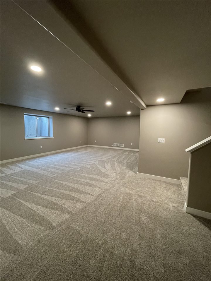 114 Buysse Lane West Liberty IA 52776