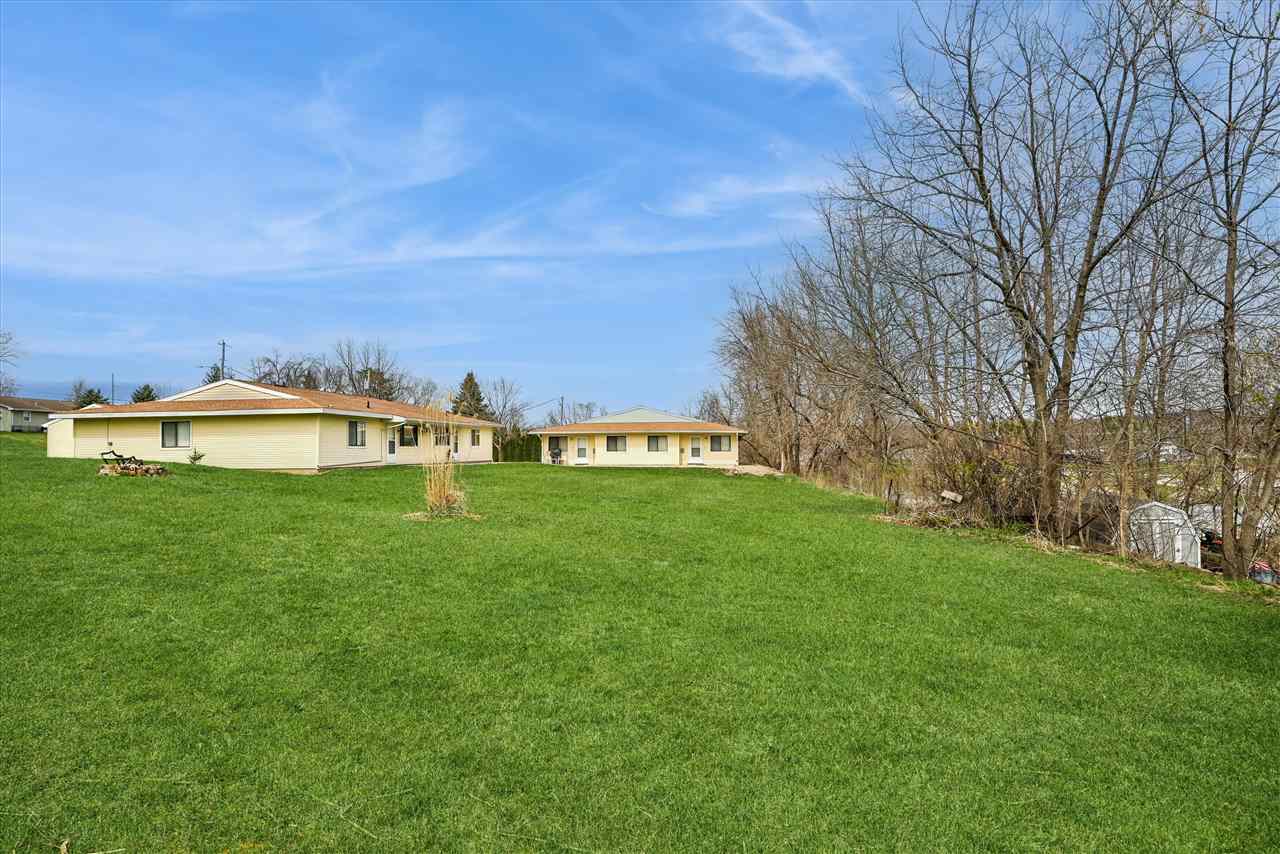 28 W Maple Street Central City IA 52214