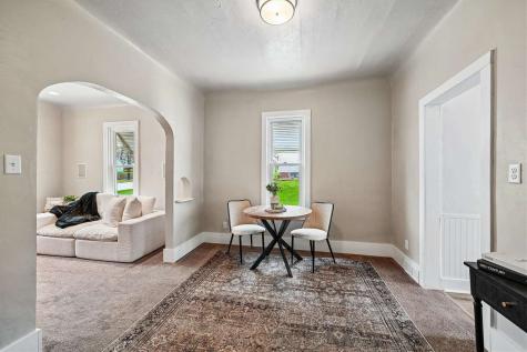 28 W Maple Street Central City IA 52214