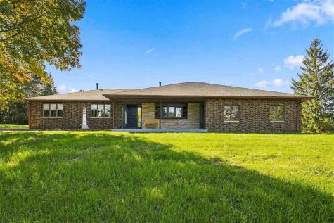 2916 Rustic Ridge Road NE Iowa City IA 52240