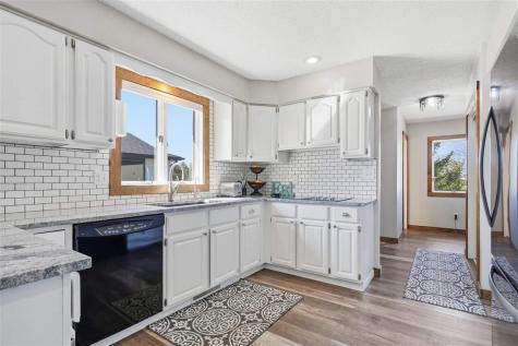 2916 Rustic Ridge Road NE Iowa City IA 52240