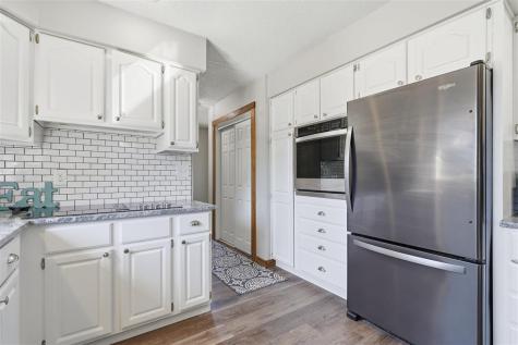 2916 Rustic Ridge Road NE Iowa City IA 52240