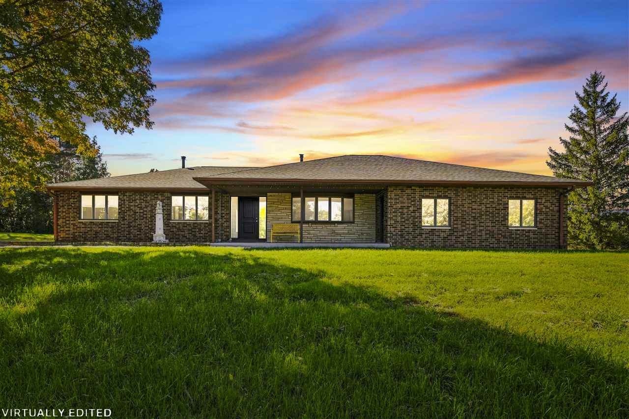 2916 Rustic Ridge Road NE Iowa City IA 52240