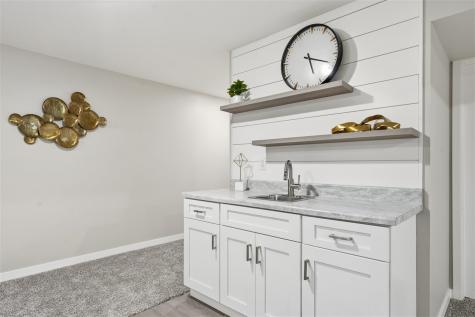 2916 Rustic Ridge Road NE Iowa City IA 52240