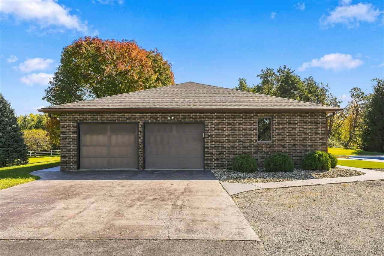 2916 Rustic Ridge Road NE Iowa City IA 52240