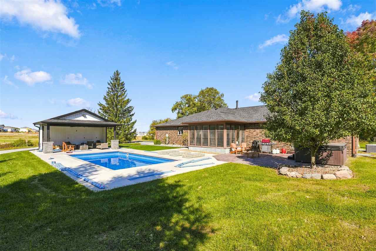 2916 Rustic Ridge Road NE Iowa City IA 52240
