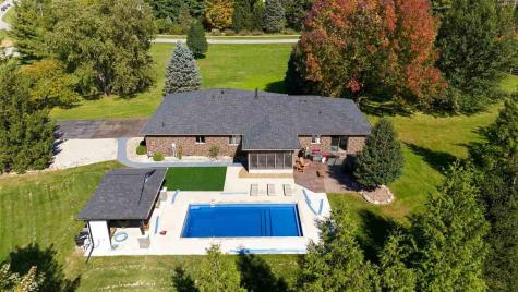 2916 Rustic Ridge Road NE Iowa City IA 52240