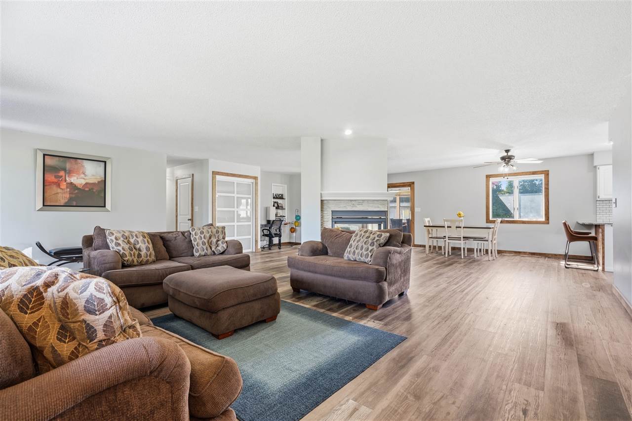 2916 Rustic Ridge Road NE Iowa City IA 52240