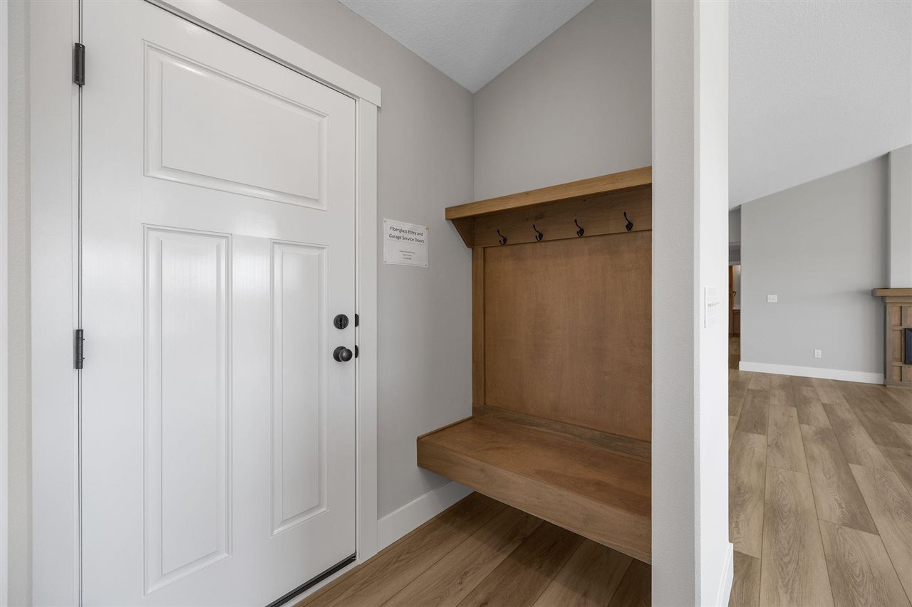 3658 Mclain Way Hiawatha IA 52233