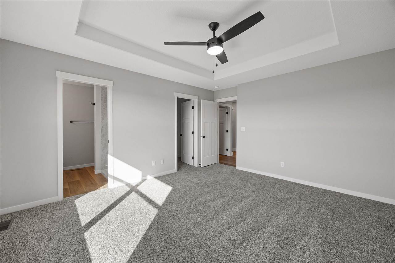 3658 Mclain Way Hiawatha IA 52233