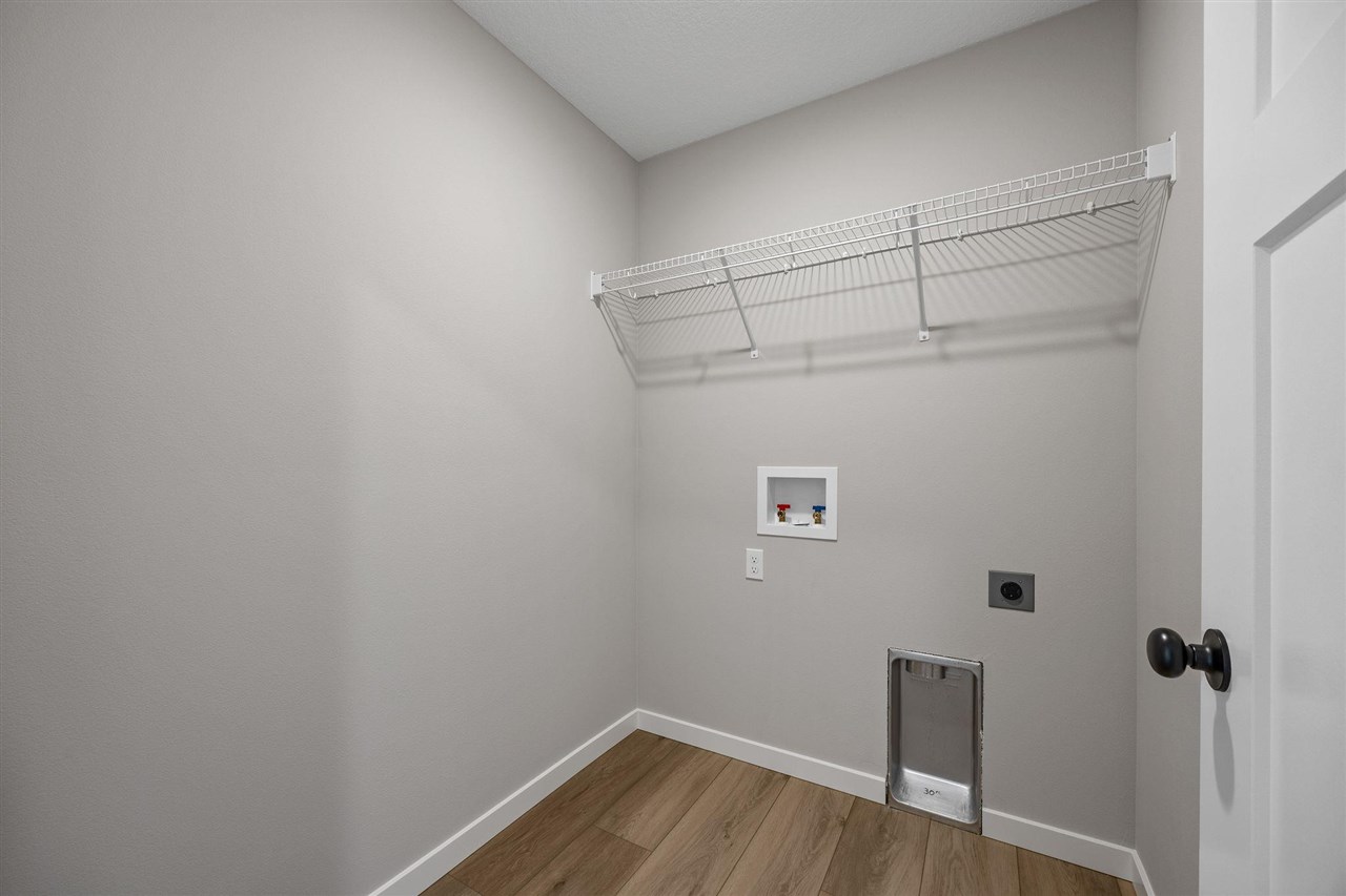 3658 Mclain Way Hiawatha IA 52233