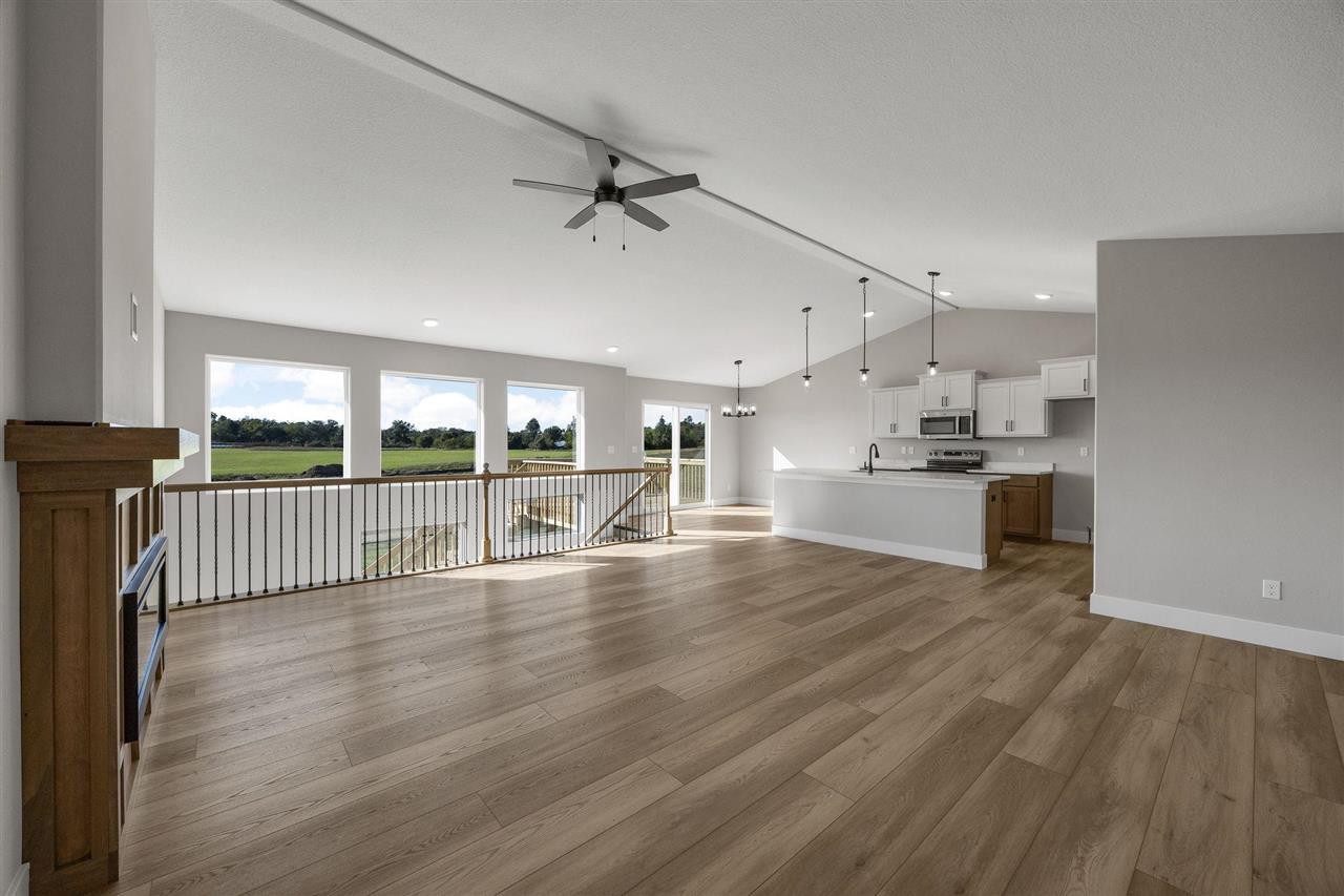 3658 Mclain Way Hiawatha IA 52233