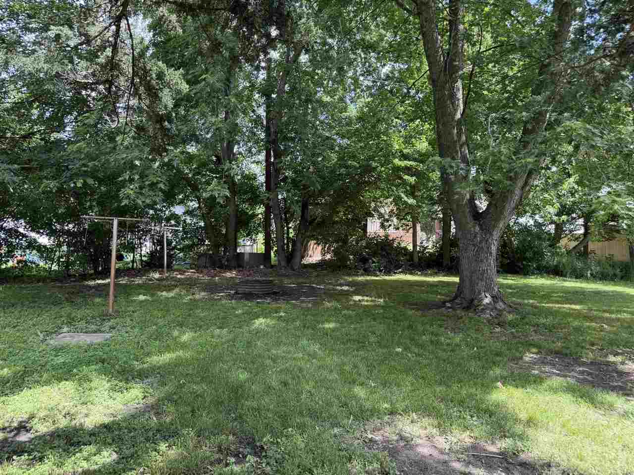 534 S Ave B Washington IA 52353
