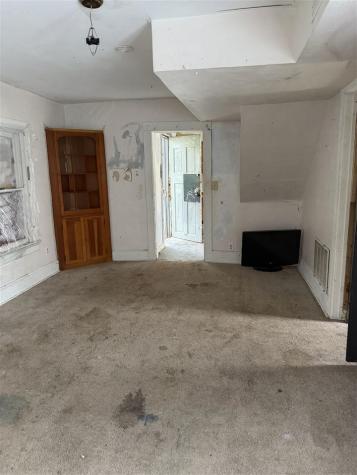 534 S Ave B Washington IA 52353