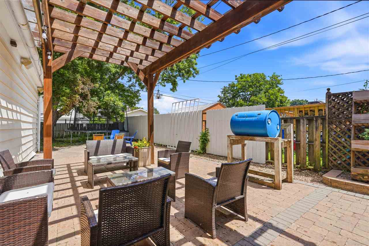 402 E Main Street Washington IA 52353