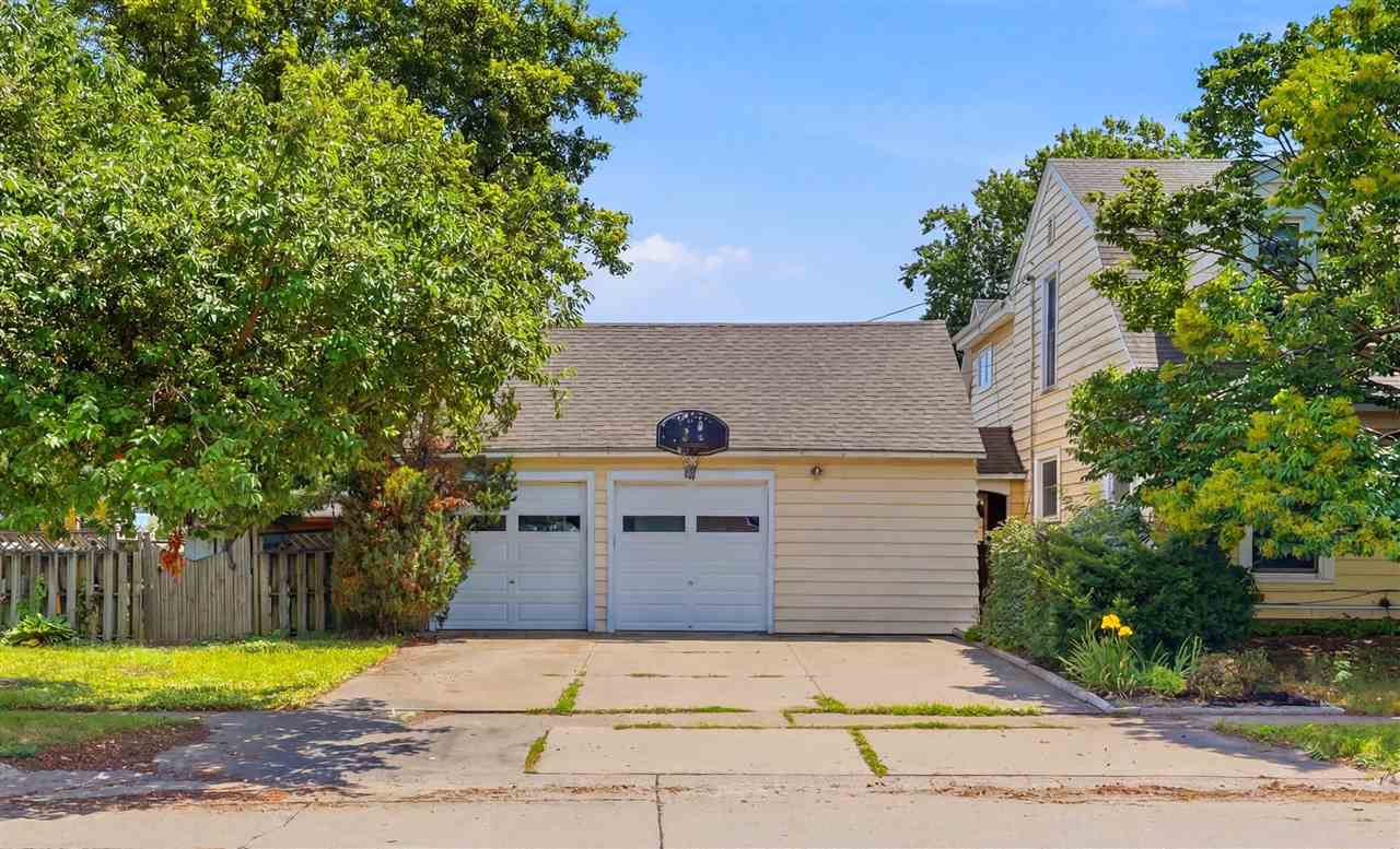 402 E Main Street Washington IA 52353