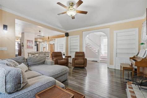 402 E Main Street Washington IA 52353