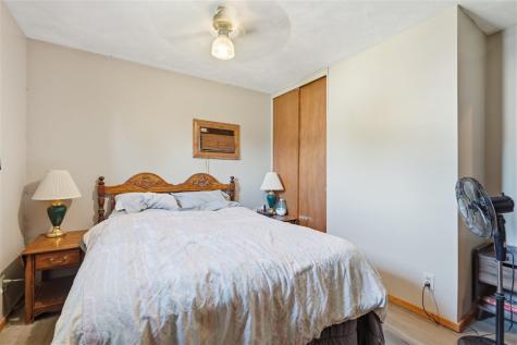 645 40th Street NE Cedar Rapids IA 52402