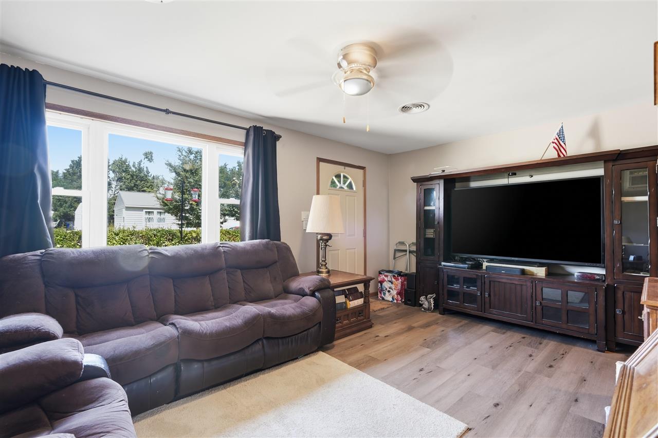 645 40th Street NE Cedar Rapids IA 52402