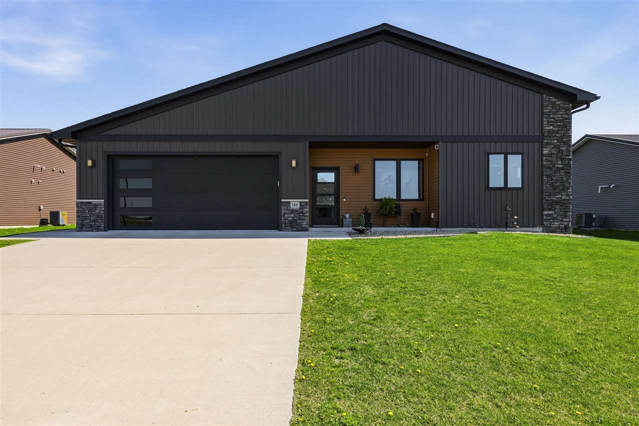 146 Towne Centre Drive Urbana IA 52345