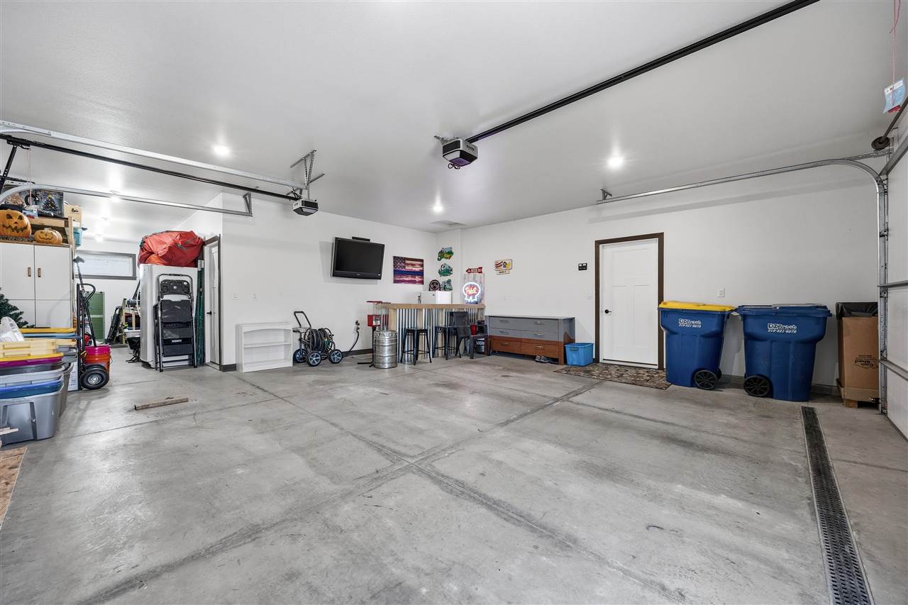146 Towne Centre Drive Urbana IA 52345